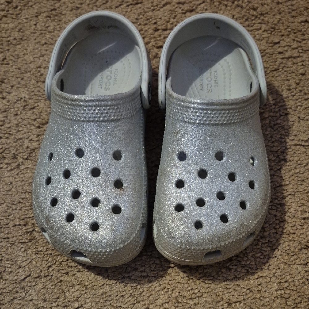 Crocs-Kids Silver Clogs